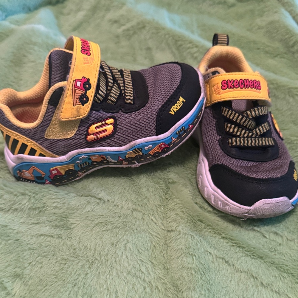 Skechers Kids' Black and Yellow Sneakers